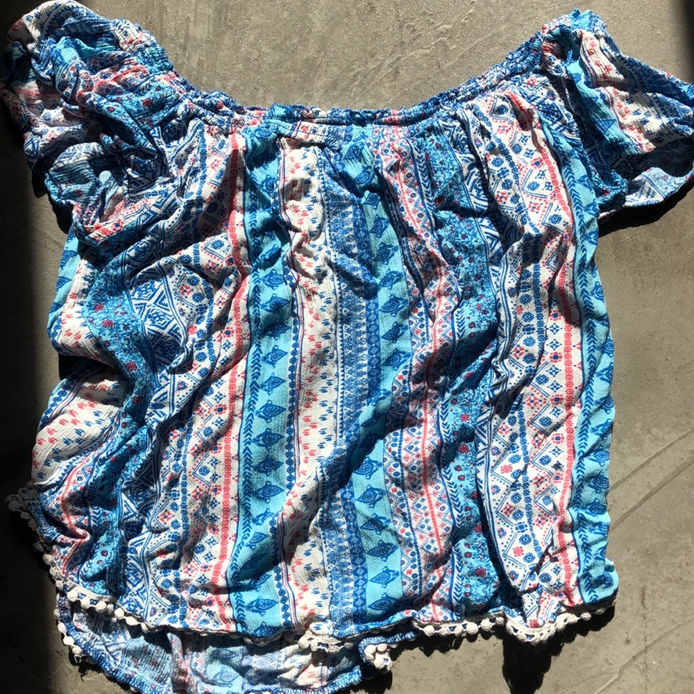 Off the shoulder T-shirt